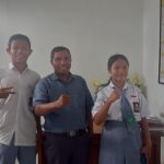 2 Siswa SMK Sura Dewa Flores Timur yang akan mengikuti Pelatihan Menulis bersama DBI