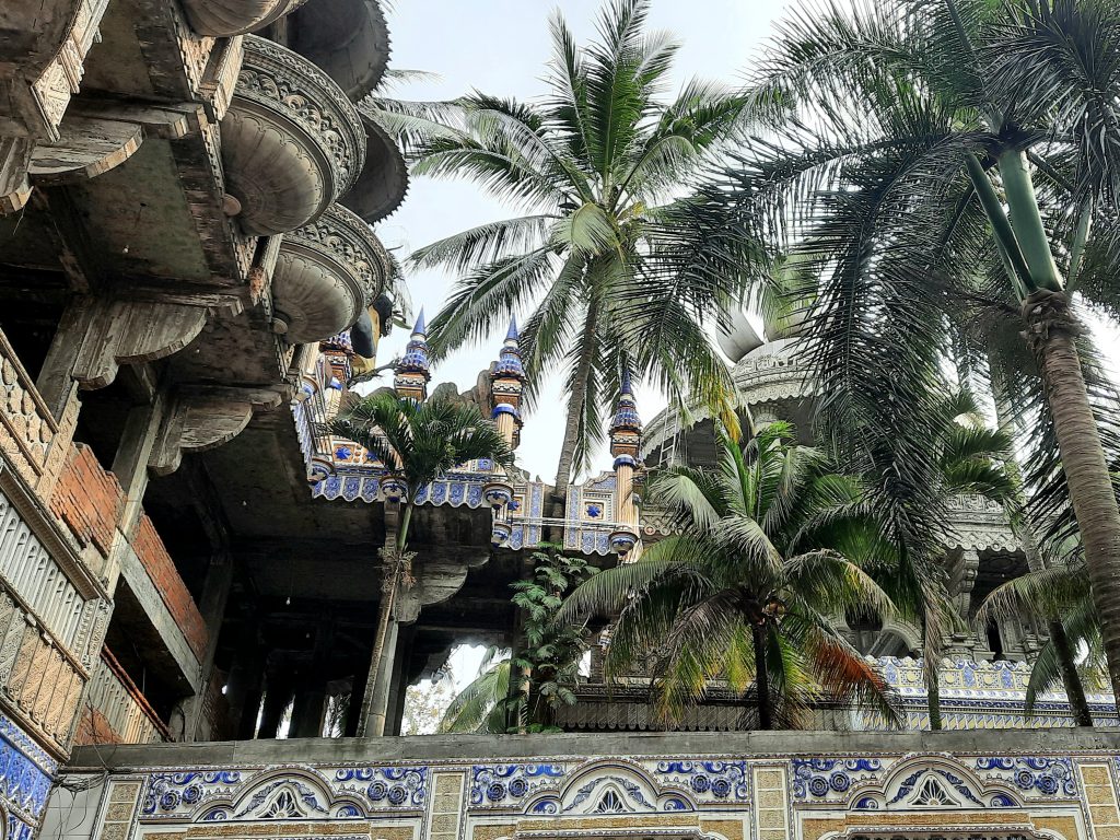 Kemegahan dan keunikan bangunan masjid_ Annisa F